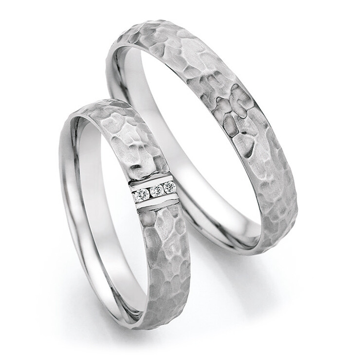 Collection Ruesch Trauringe Edelstahl 88/23050 & 88/23060 mit Hammerschlagoptik