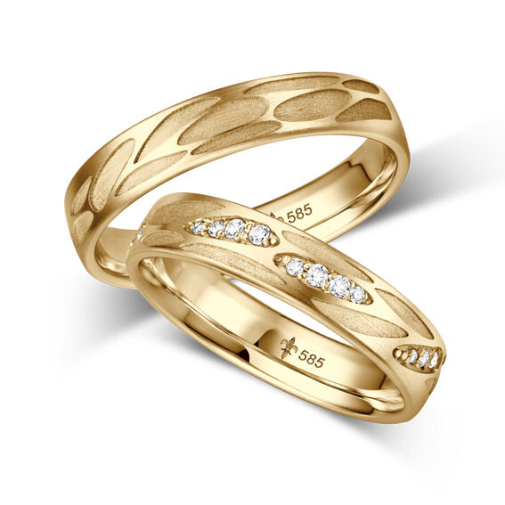 Giloy Trauringe TR-0-00064 & TR-1-00064 Ive Gelbgold