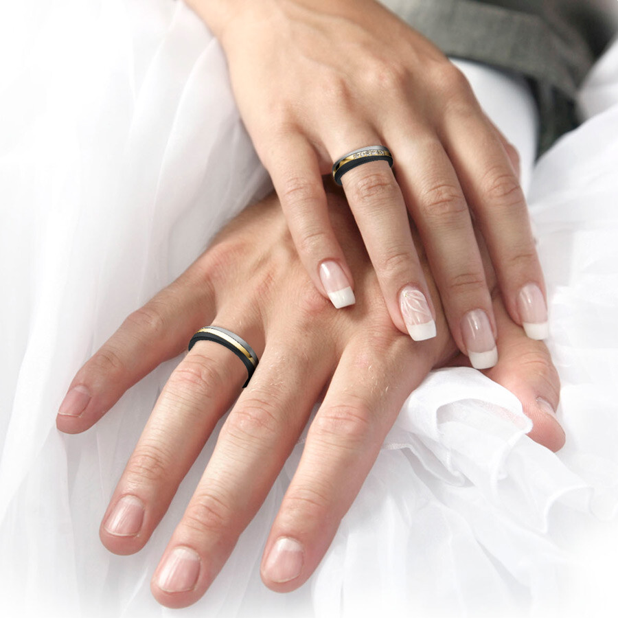 Ruesch Trauringe 14/20010 & 14/20020 Zirconium & Gelbgold 585 & Titan