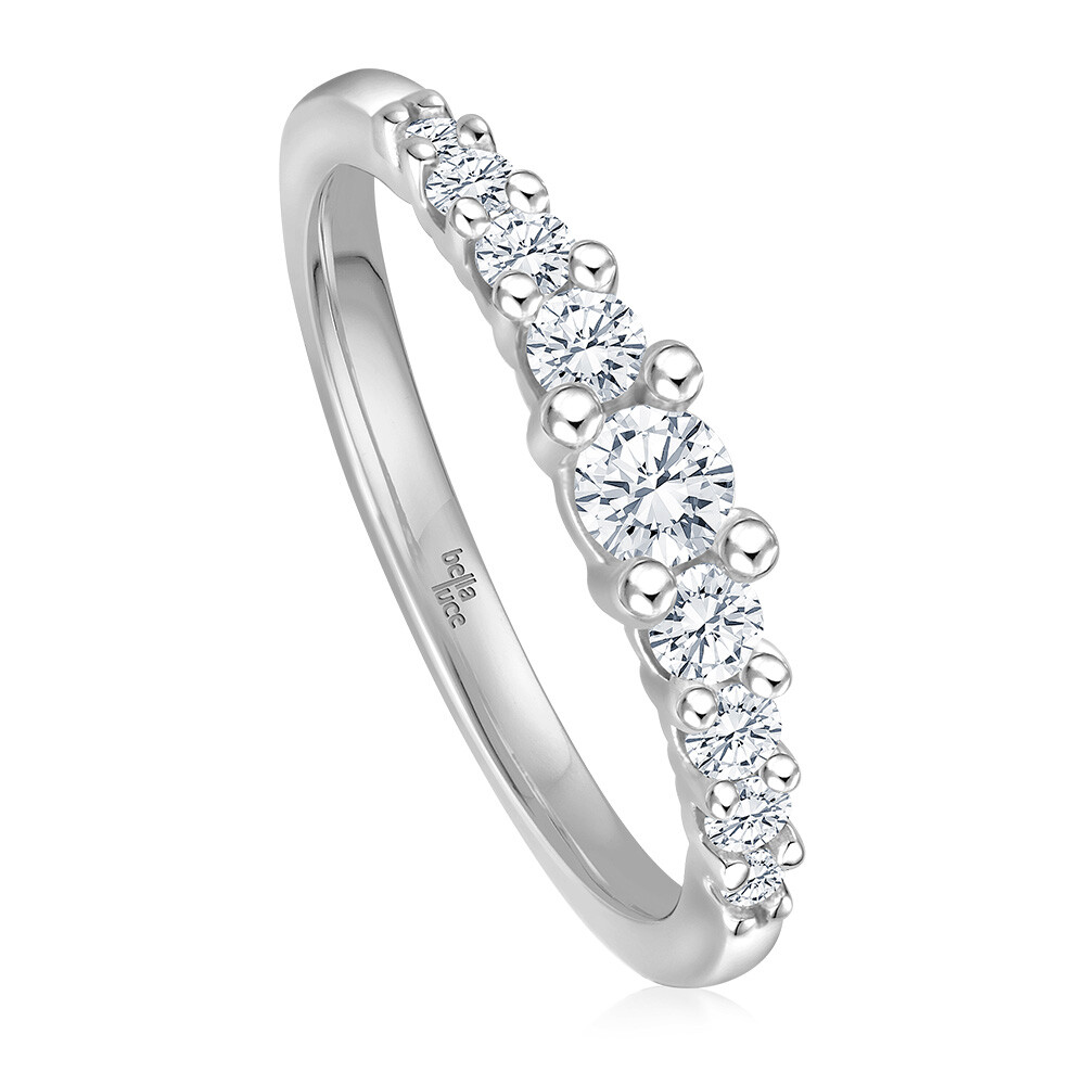 Diamantring Giulia Weißgold 9 Brillanten bella luce EH004897