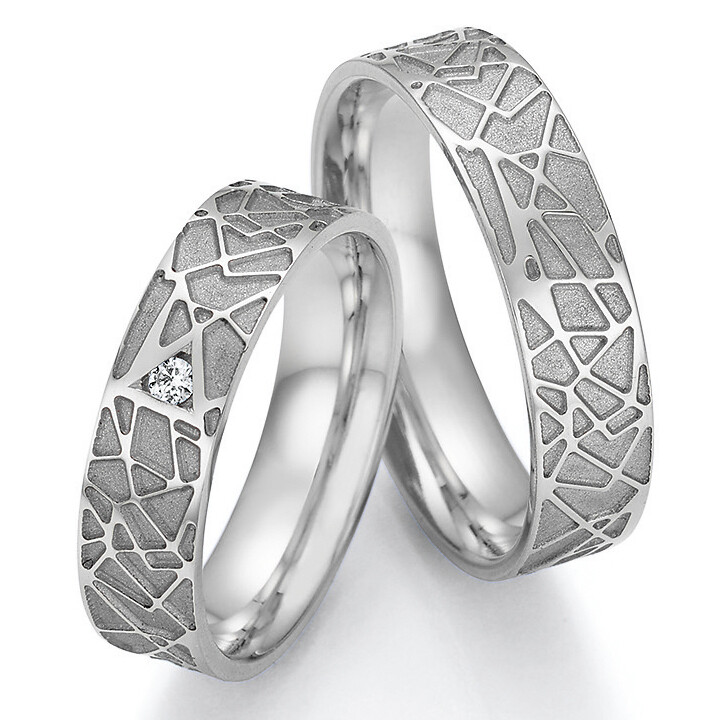 Collection Ruesch Trauringe Weißgold 66/63030 / 66/63040 mit einem Diamanten