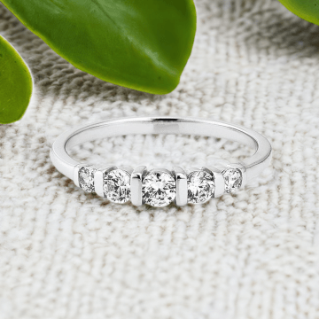 Verlobungsring Silber 925 mit 5 Steinen Zirkonia – RZ00039